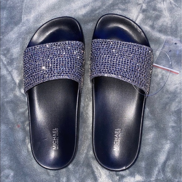 Michael Kors Slides - Picture 1 of 8